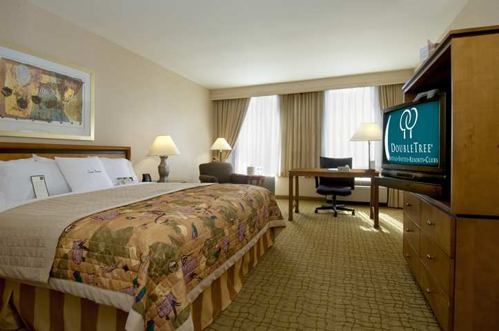 מלון Doubletree By Hilton Atlanta Airport חדר תמונה