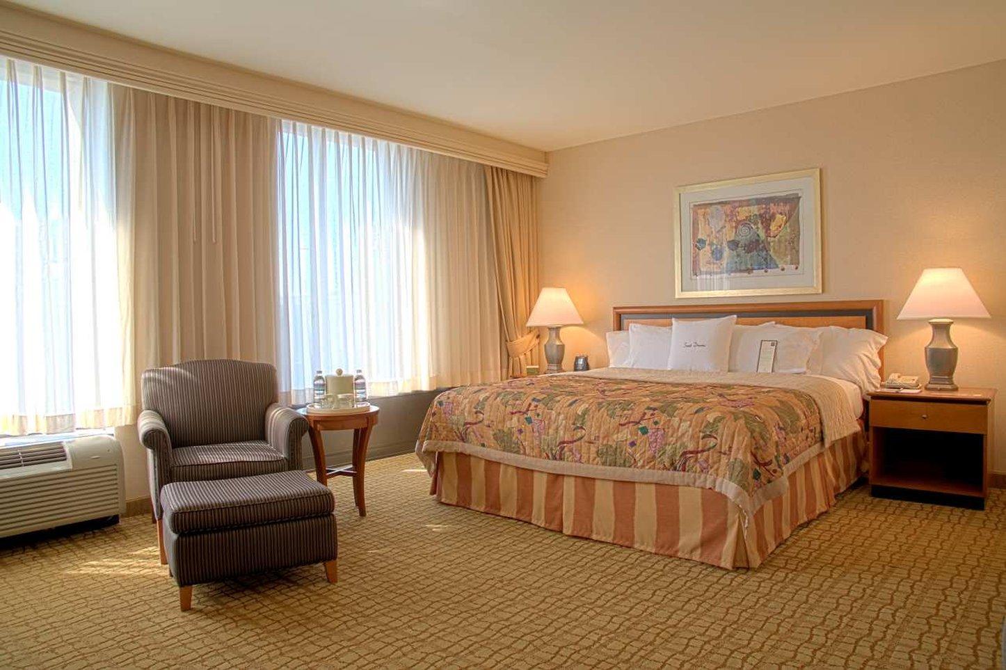 מלון Doubletree By Hilton Atlanta Airport מראה חיצוני תמונה